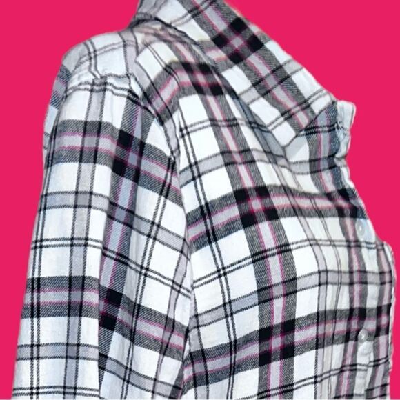Serra new plaid flannel nightgown! - Picture 3 of 8